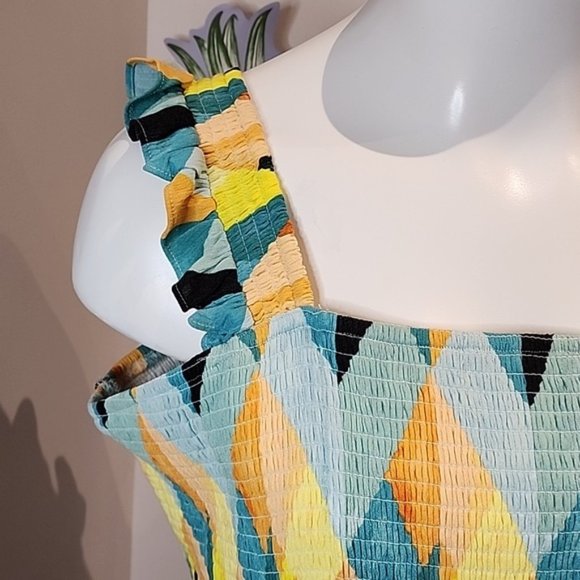 Torrid - Peplum Washable Crinkle Gauze Smocked Tank Top in Geo-Multi - Picture 3 of 13